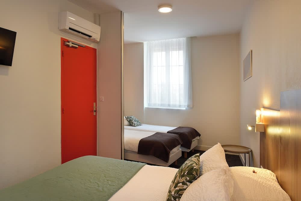 Logis Hotel Restaurant Maison Voltaire 4