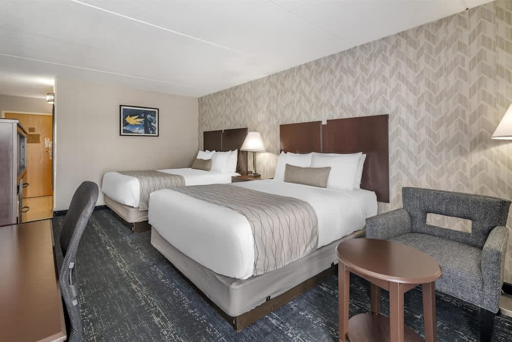 Best Western Plus Keene Hotel 1
