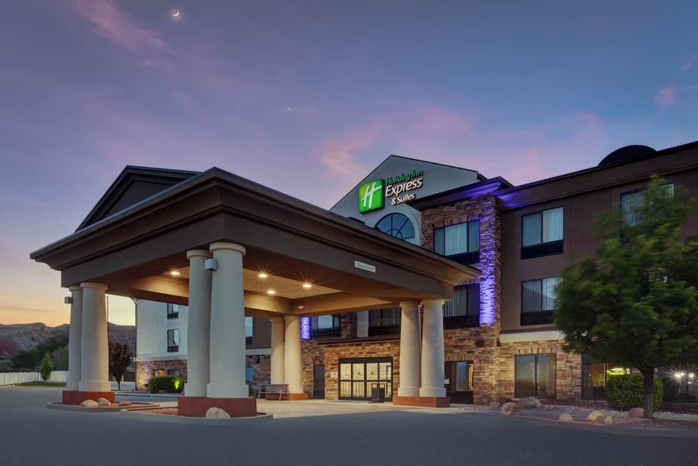 Holiday Inn Express & Suites RICHFIELD by IHG 1