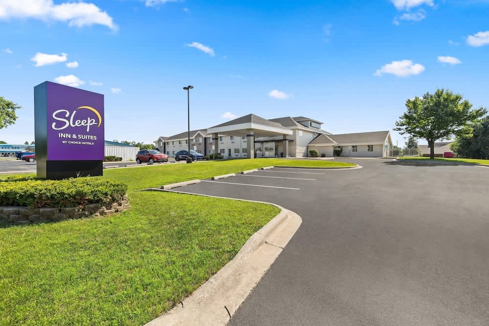 Sleep Inn & Suites Verona - Madison Southwest 1