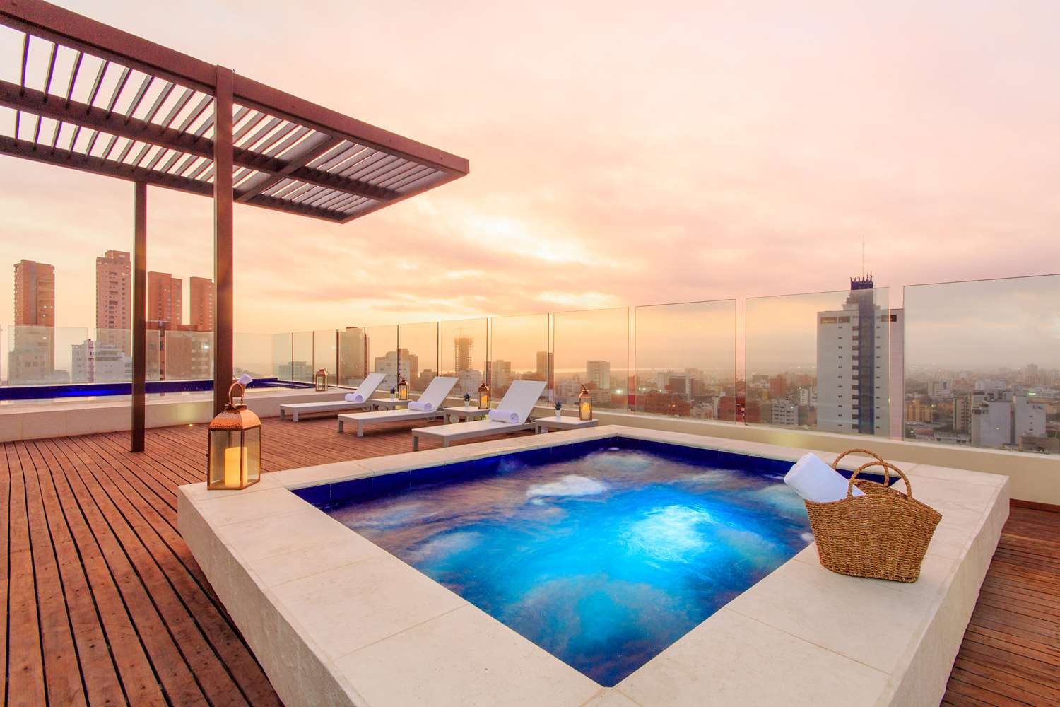NH Collection Royal Smartsuites 1