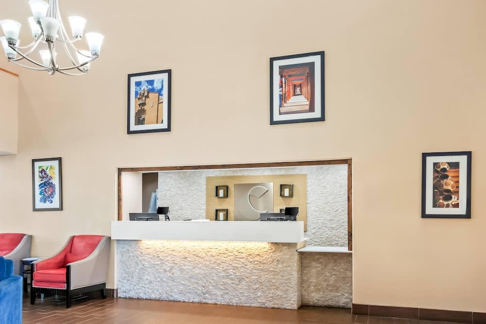 Comfort Inn Santa Fe South 2