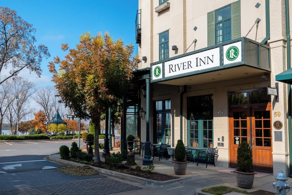 River Inn of Harbor Town 1