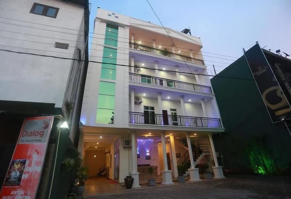 KINGS GATE Airport TRANSIT HOTEL 1