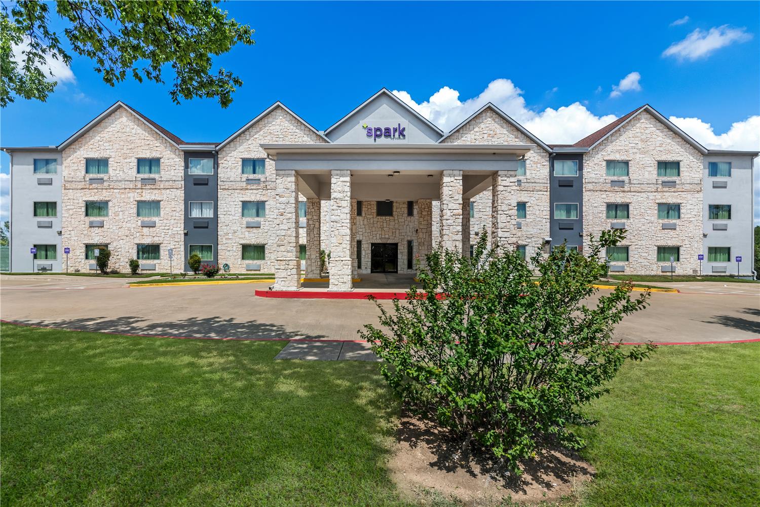 Spark by Hilton Round Rock 2