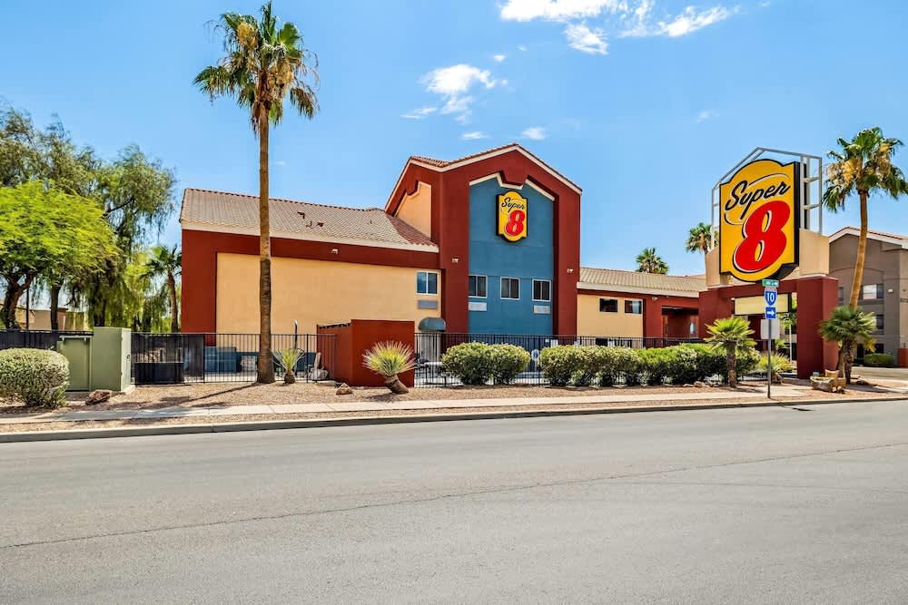 Super 8 by Wyndham Marana/Tucson Area 1
