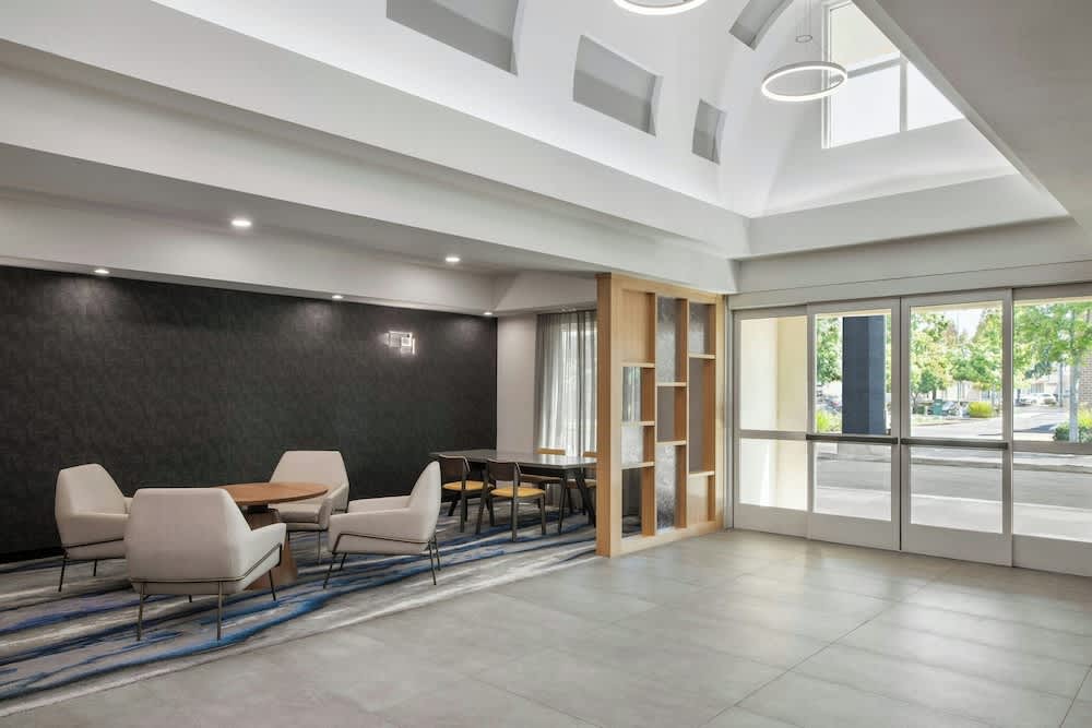 Fairfield Inn & Suites Oakland Hayward 2