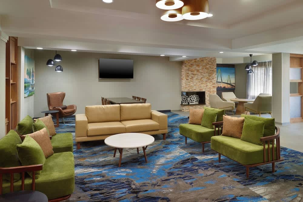 Fairfield Inn and Suites Charleston North/University Area 3