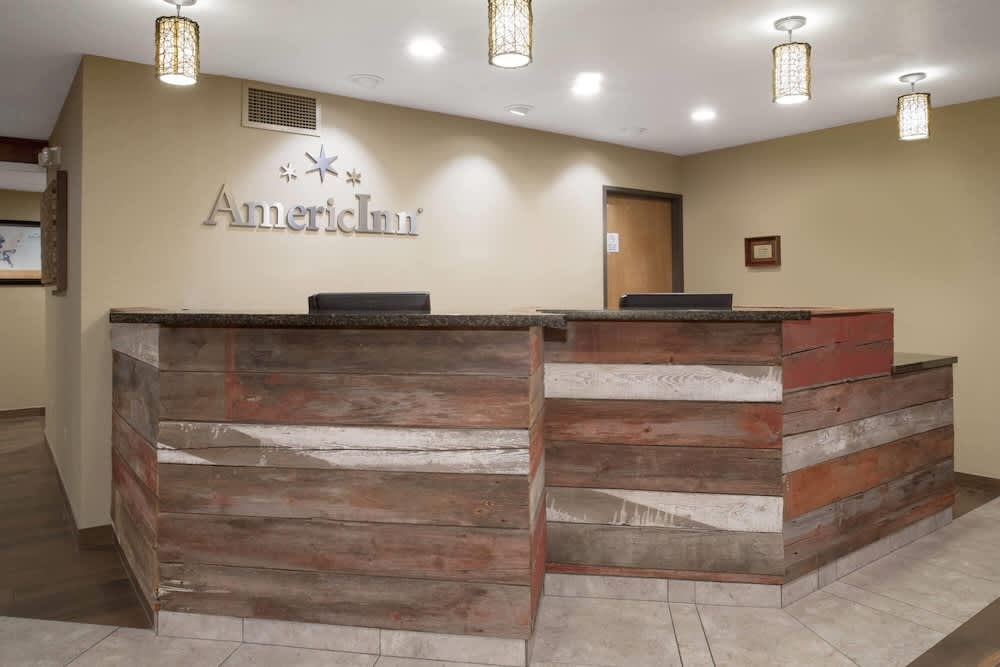 AmericInn by Wyndham Mount Pleasant 2