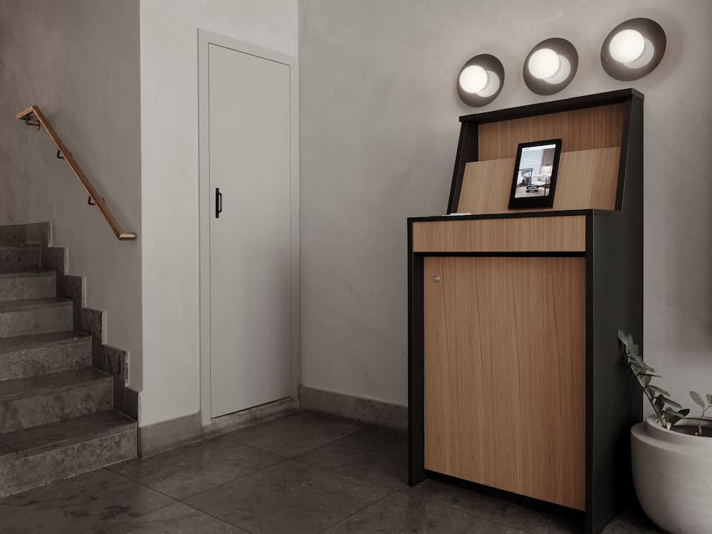 Bob W Munich Old Town 3