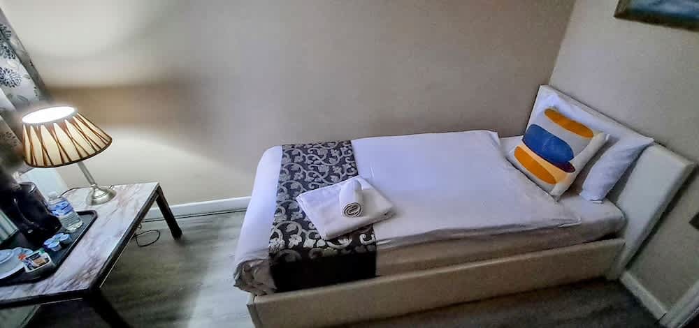Park Crescent Hotel 2
