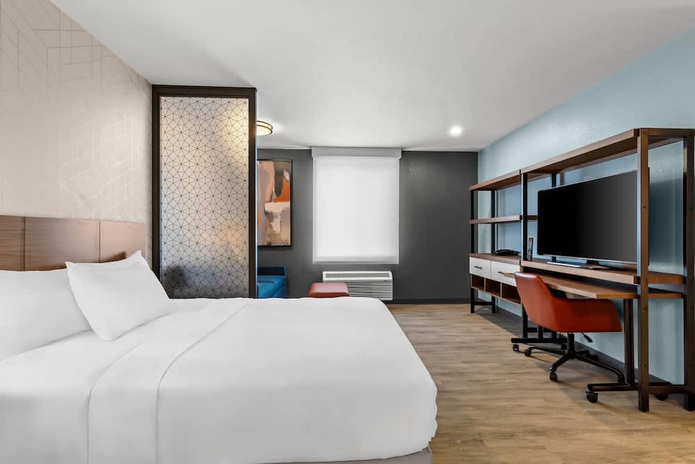 Everhome Suites Temecula 1