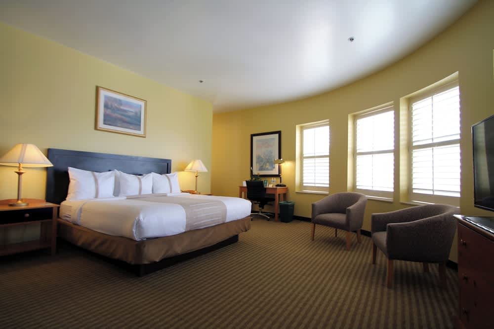 The Crockett Hotel 1