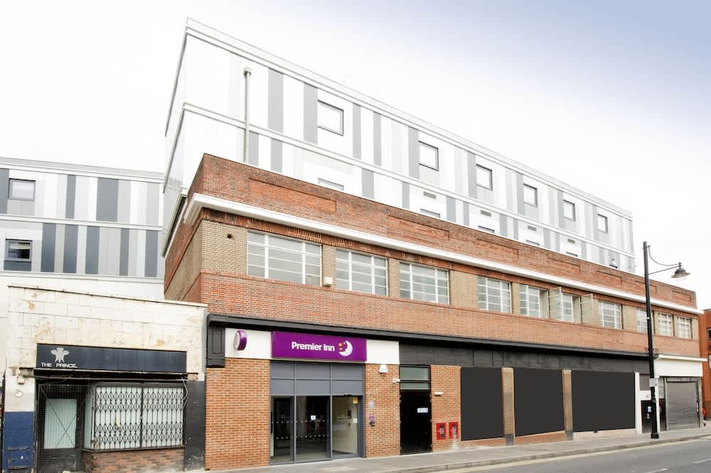 Premier Inn London Brixton 1
