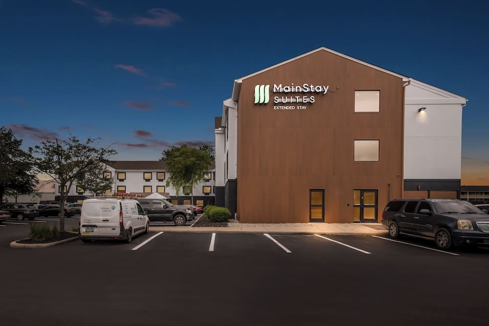 MainStay Suites Columbus North - Worthington 1