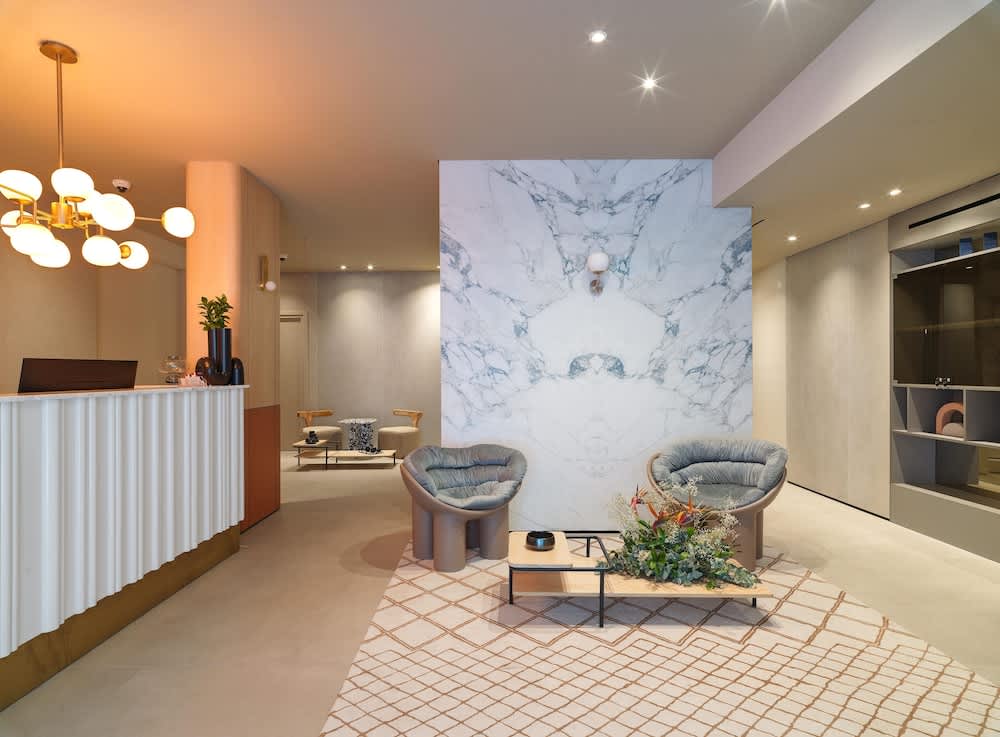 LIV Mackenzie Beach Suites Larnaca ADULTS ONLY 2