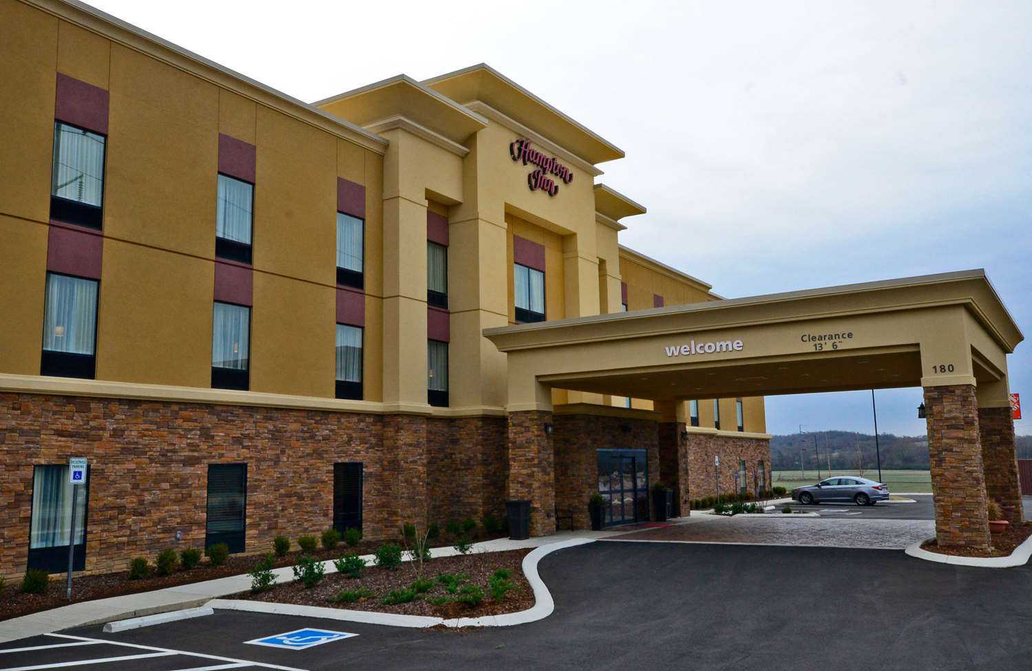 Hampton Inn Pulaski, TN 1
