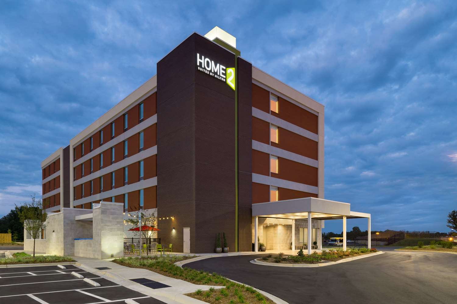 Home2 Suites by Hilton Charlotte Airport 1