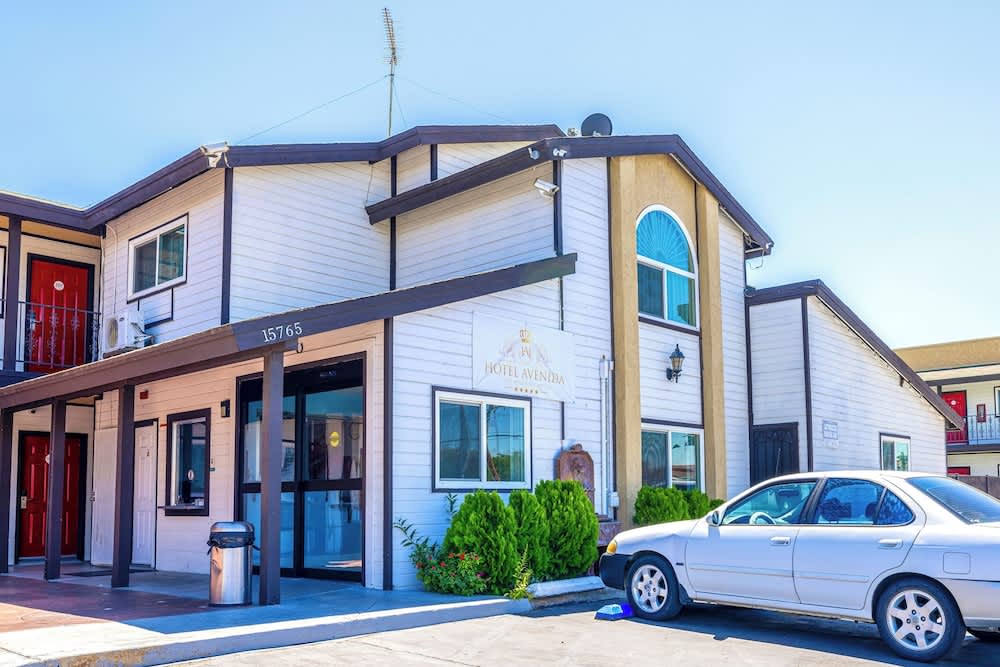 Hotel Avenida Victorville I 15 1