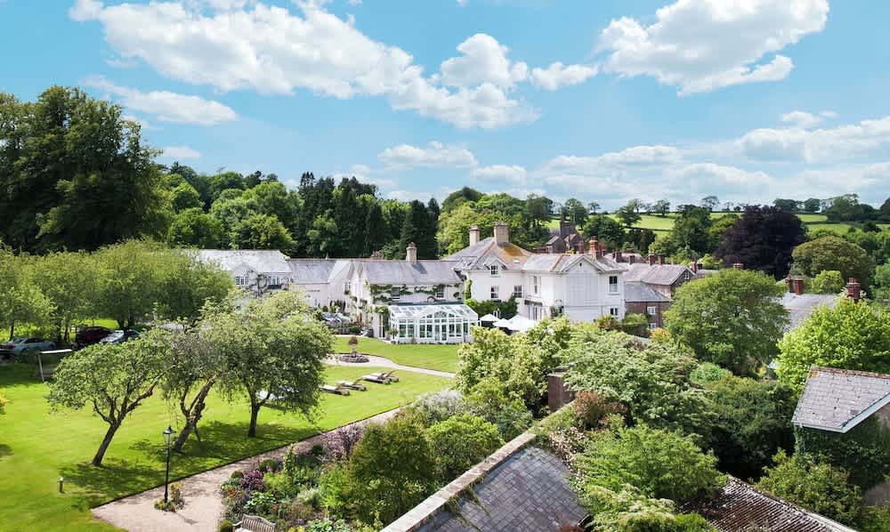 Summer Lodge Country House Hotel 1