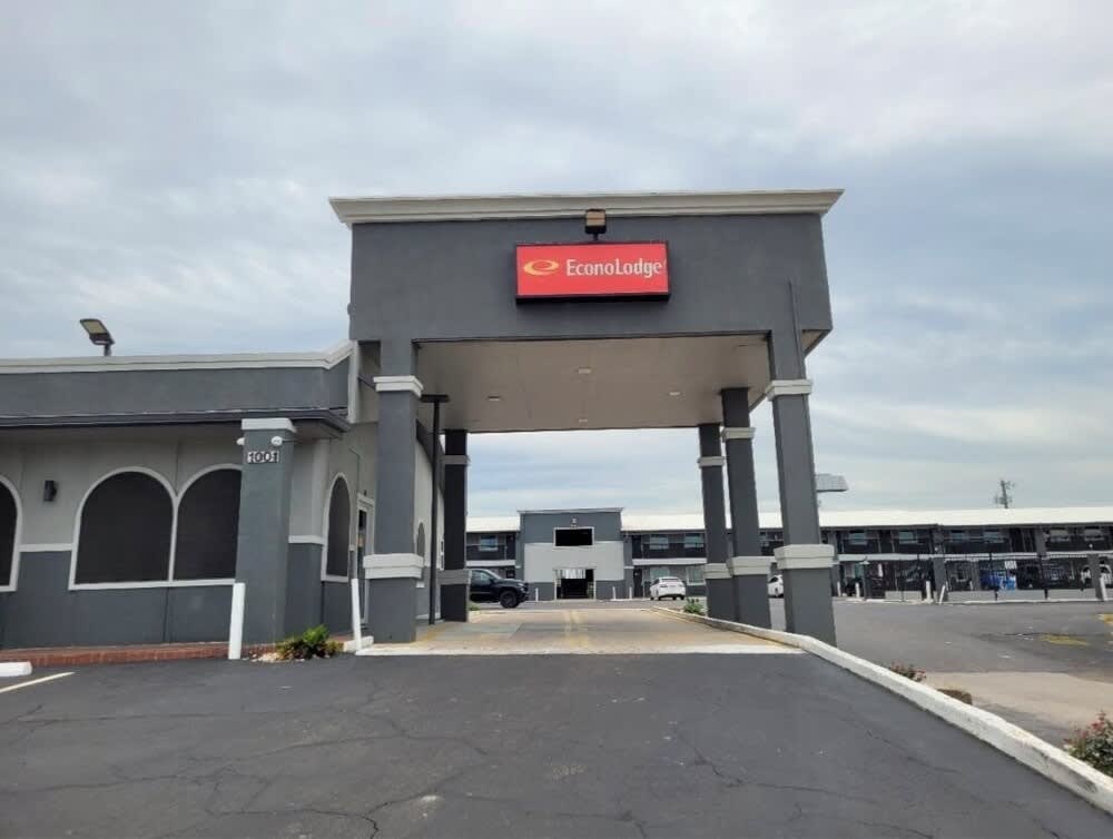 Econo Lodge Temple 1