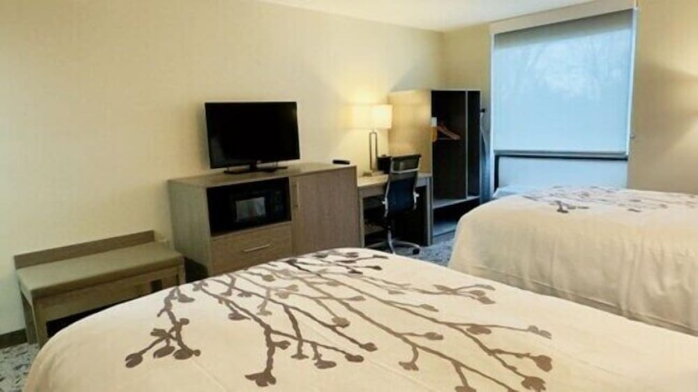 Sleep Inn Chambersburg 3