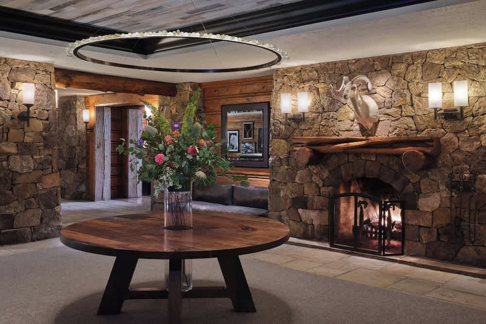 The Ritz-Carlton, Bachelor Gulch 2