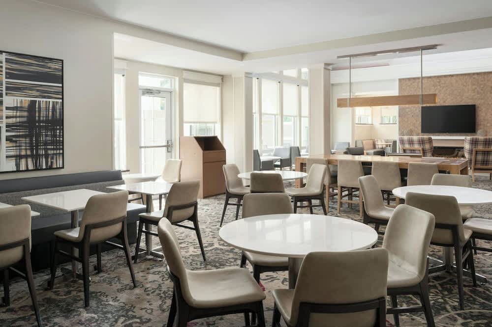 Residence Inn Gainesville I-75 2