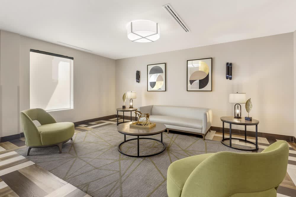 Best Western Green Oak Inn & Suites 1