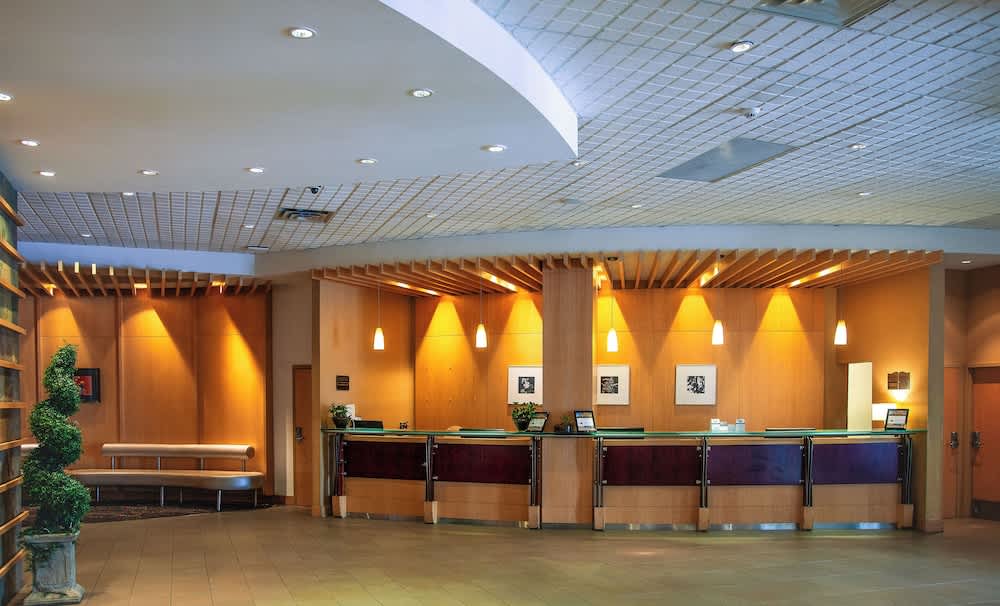 iHOTEL & Conference Center Red Deer 2