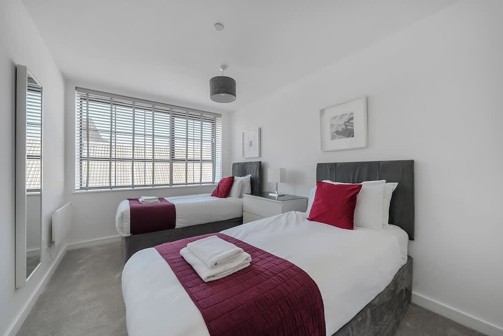 Roomspace Apartments -Caroline Street 2