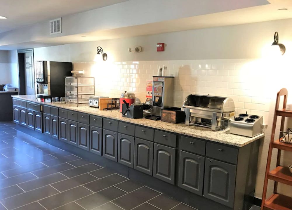 Holiday Inn Express & Suites ZION by IHG 1
