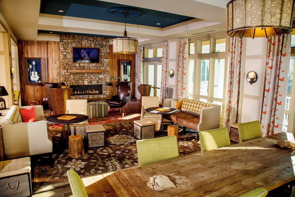 Dollywood's DreamMore Resort and Spa 2
