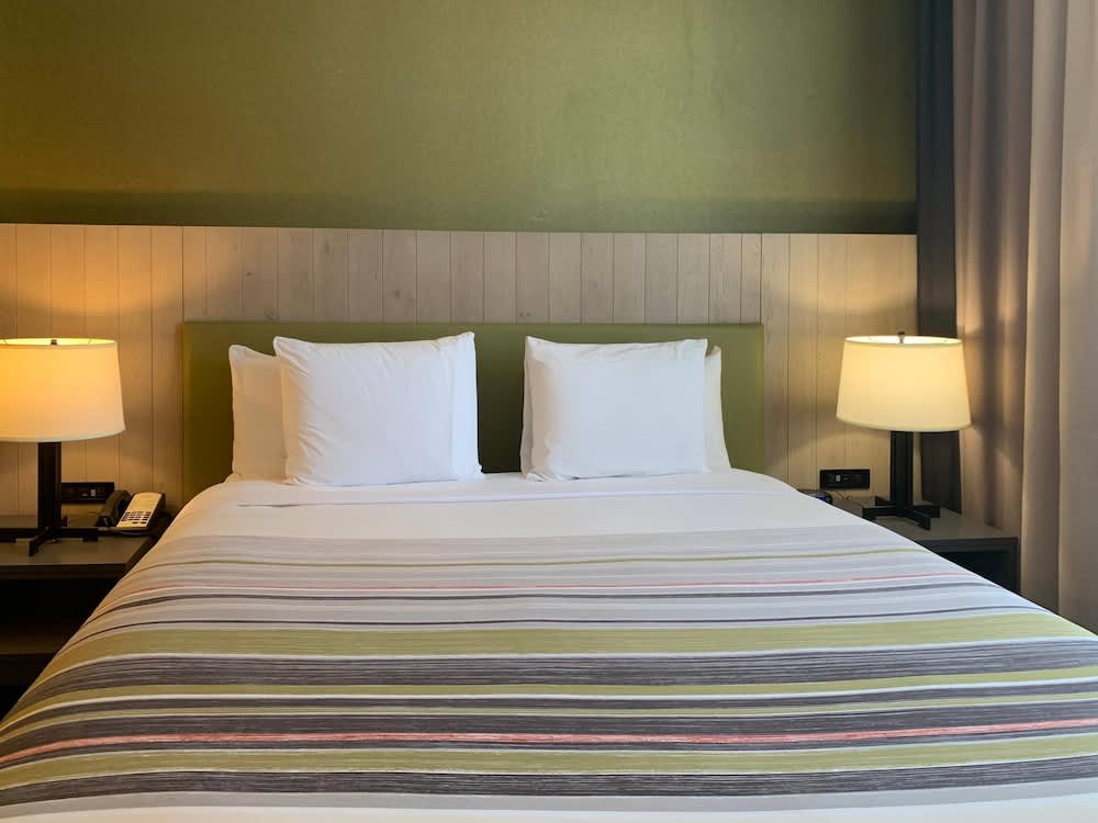 Country Inn & Suites by Radisson, San Jose International Airport, CA 1