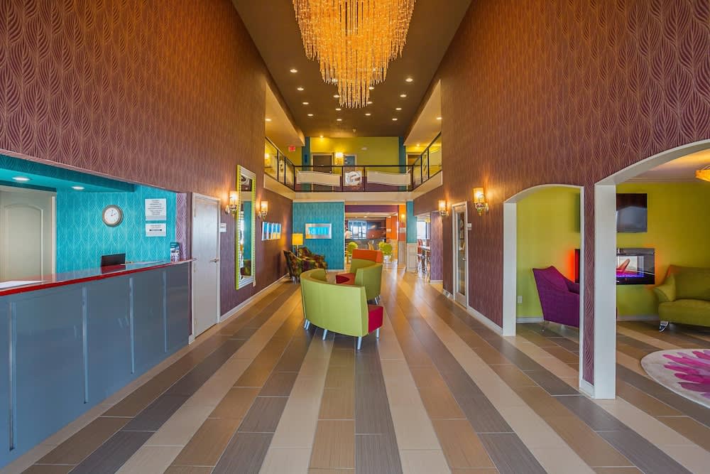 Clarion Inn & Suites Evansville Eastland Area 2