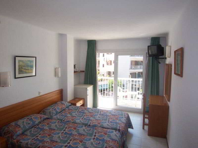 Hostal Residencia Sutimar 2