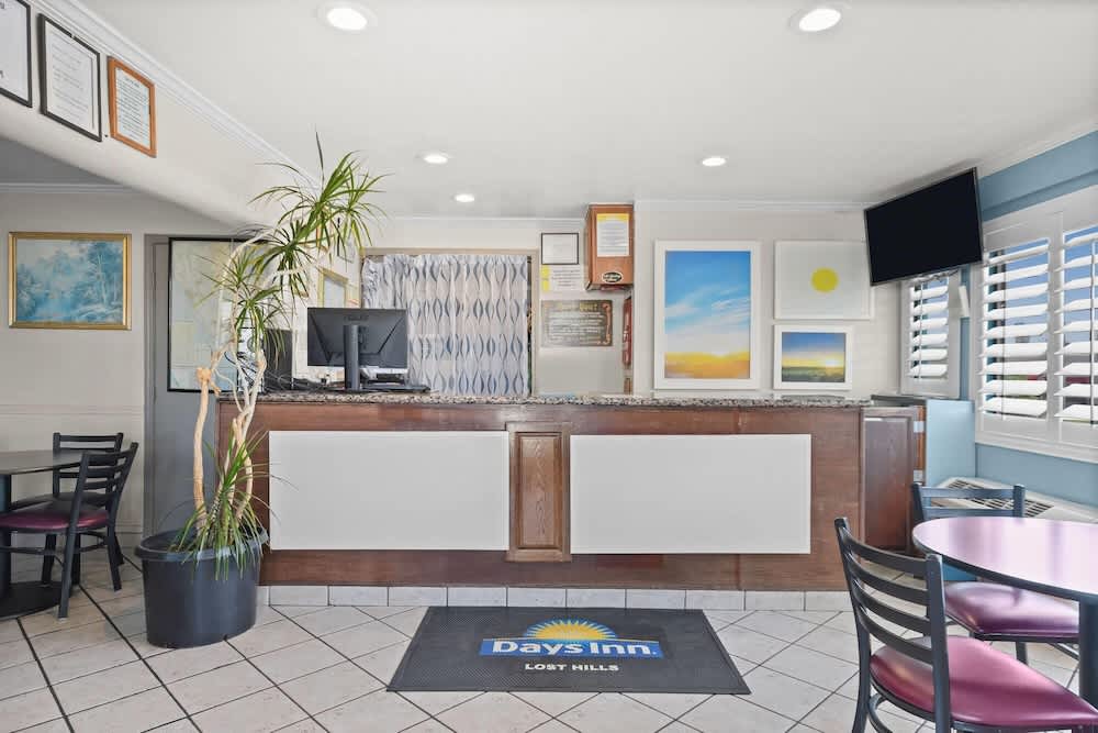 Days Inn by Wyndham Lost Hills 2