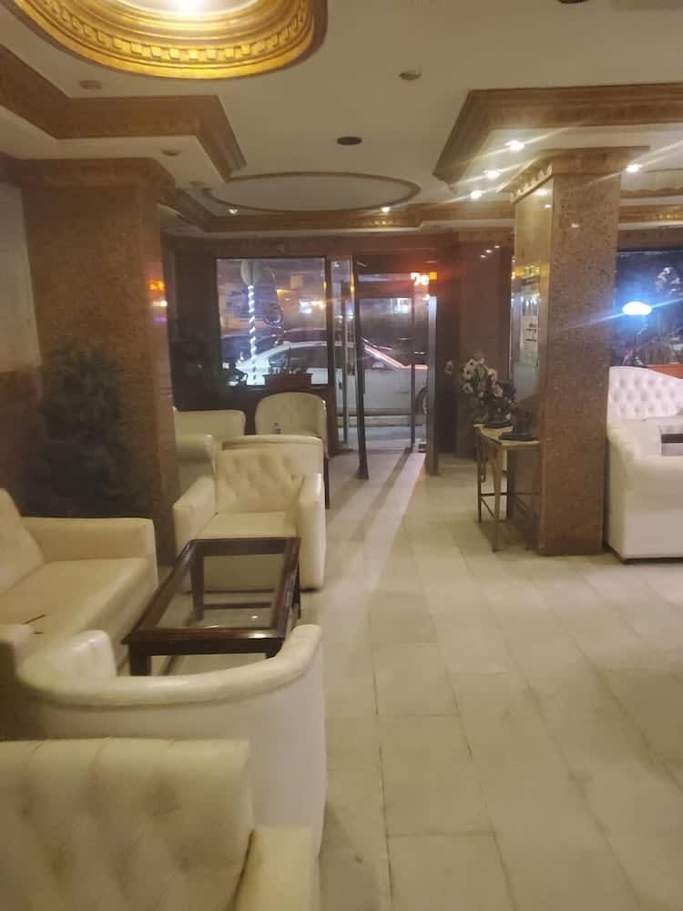 Dreamers Hotel 2
