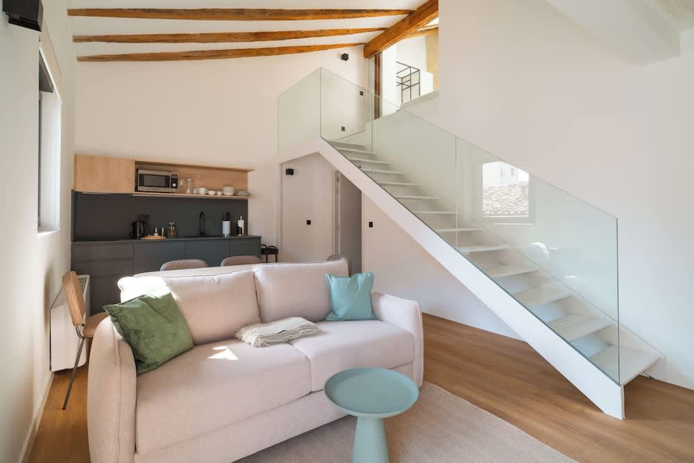 Limehome Pamplona Hilarión Eslava 1