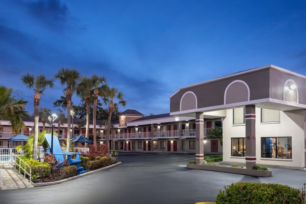 Hotel South Tampa & Suites 1