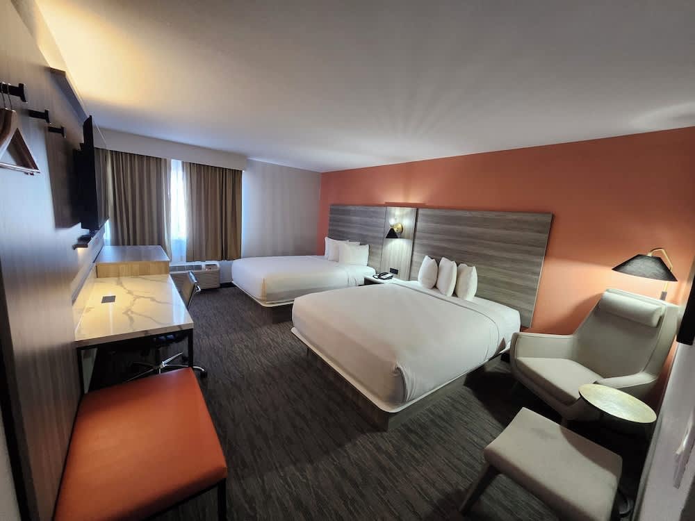 The Grand Inn 2