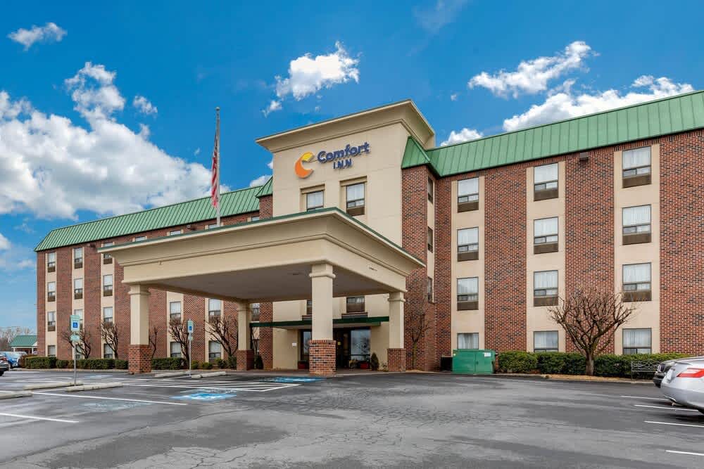 Comfort Inn Aikens Center 1