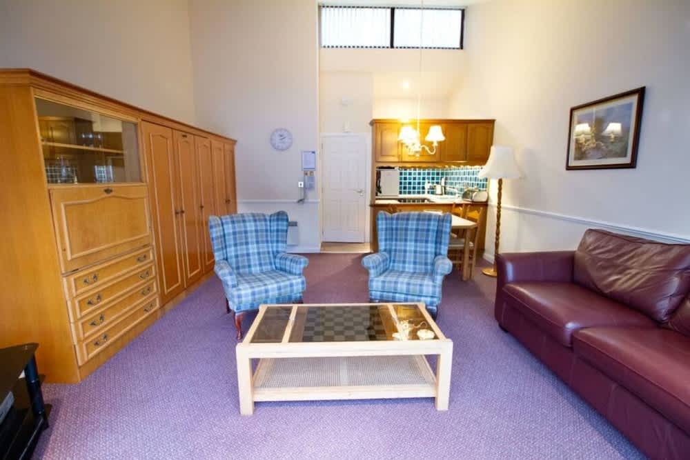 Loch Rannoch Highland Club Studio 06 2