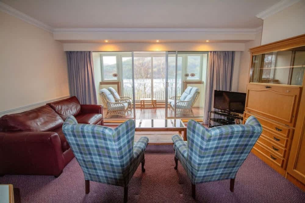 Loch Rannoch Highland Club Studio 06 1