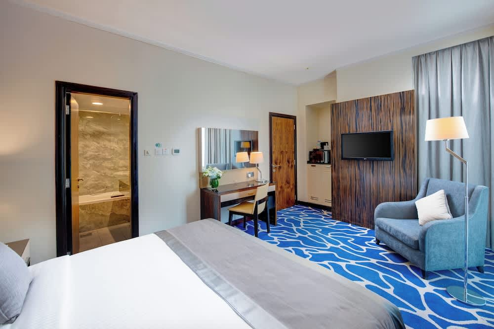 Hawthorn Suites by Wyndham Abu Dhabi City Center 1