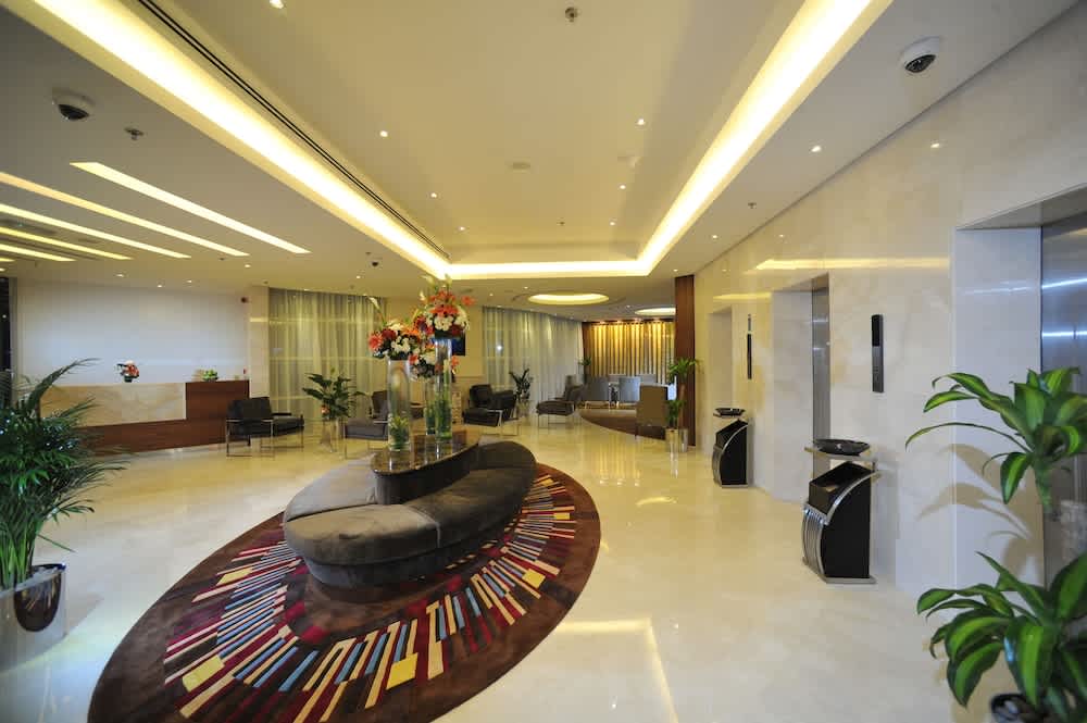 Ramada Abu Dhabi Corniche 2