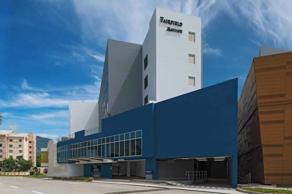 Fairfield by Marriott San Salvador 1