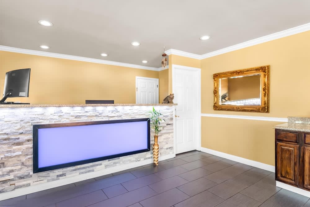 Americas Best Value Inn and Suites Siloam Springs 2