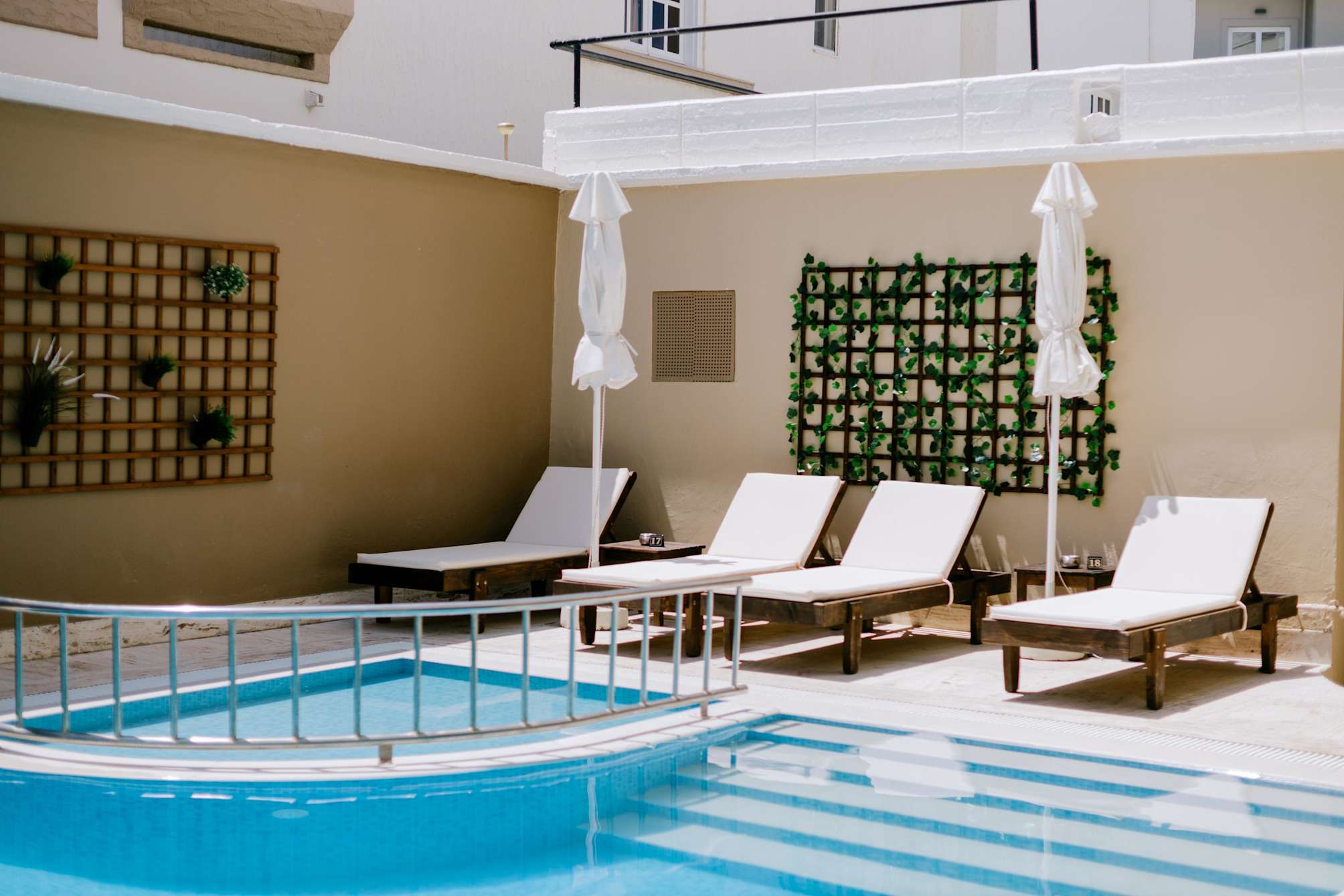 Zephyros Hotel 2