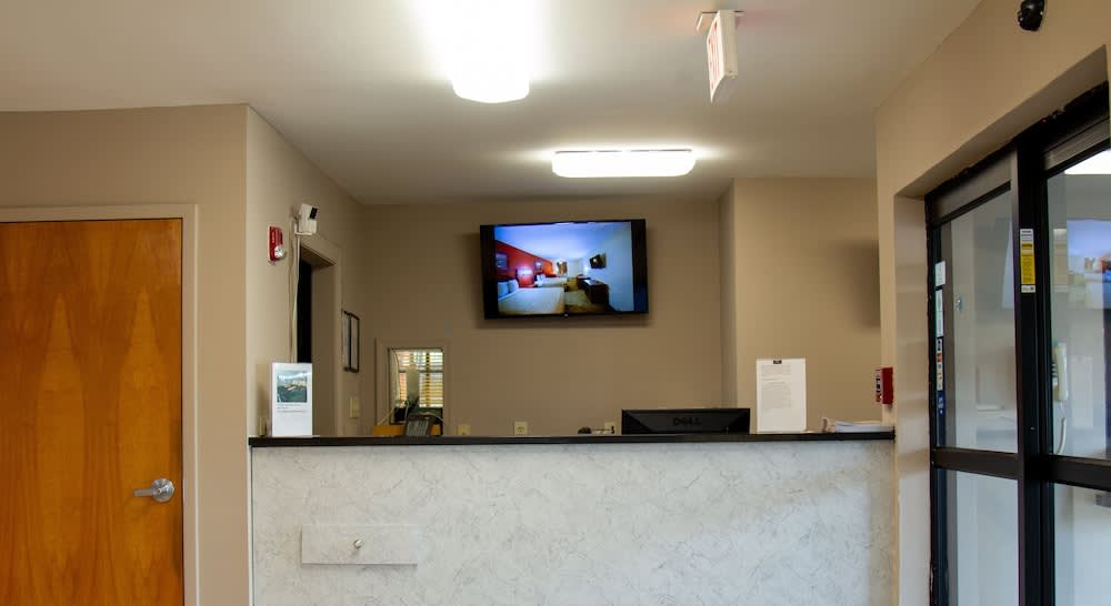 BrentwoodInn&suites 1